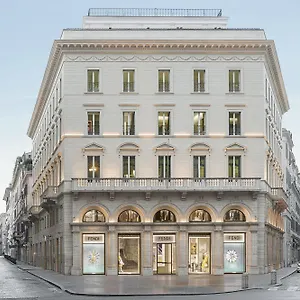 https://fendi-private-suites.it-romehotels.com