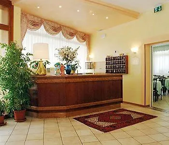 Hotel Austria Каорле
