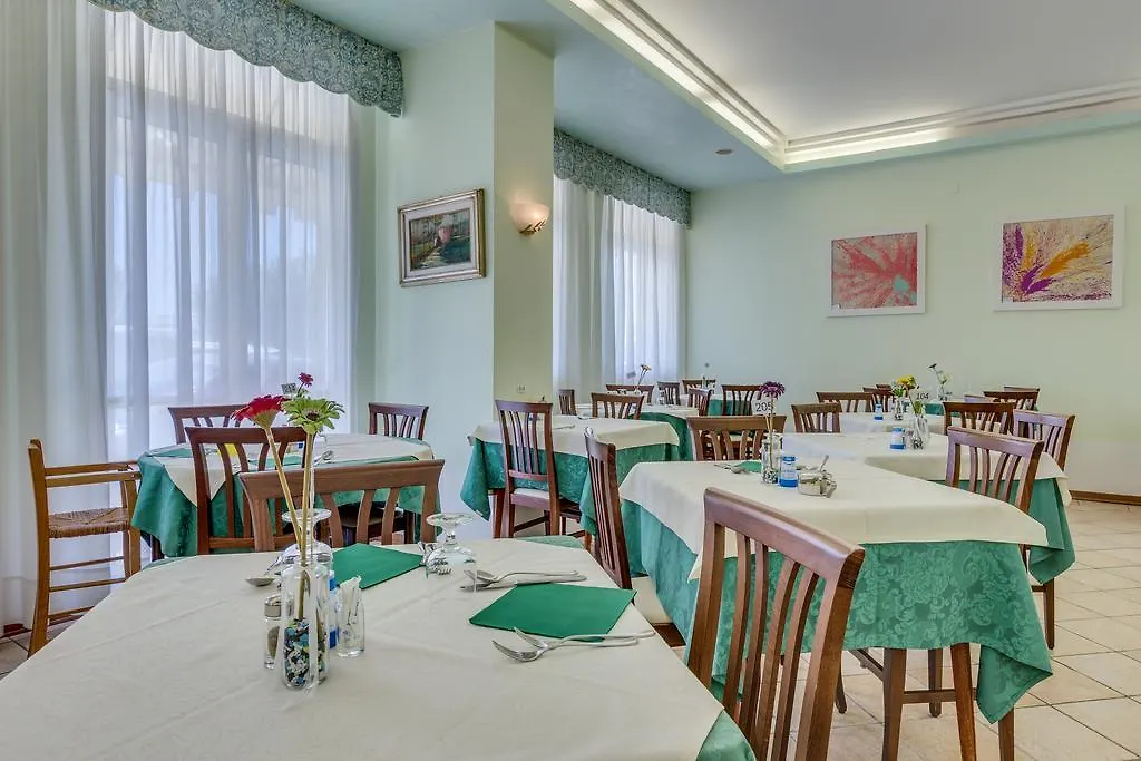 Hotel Austria Каорле 3*,