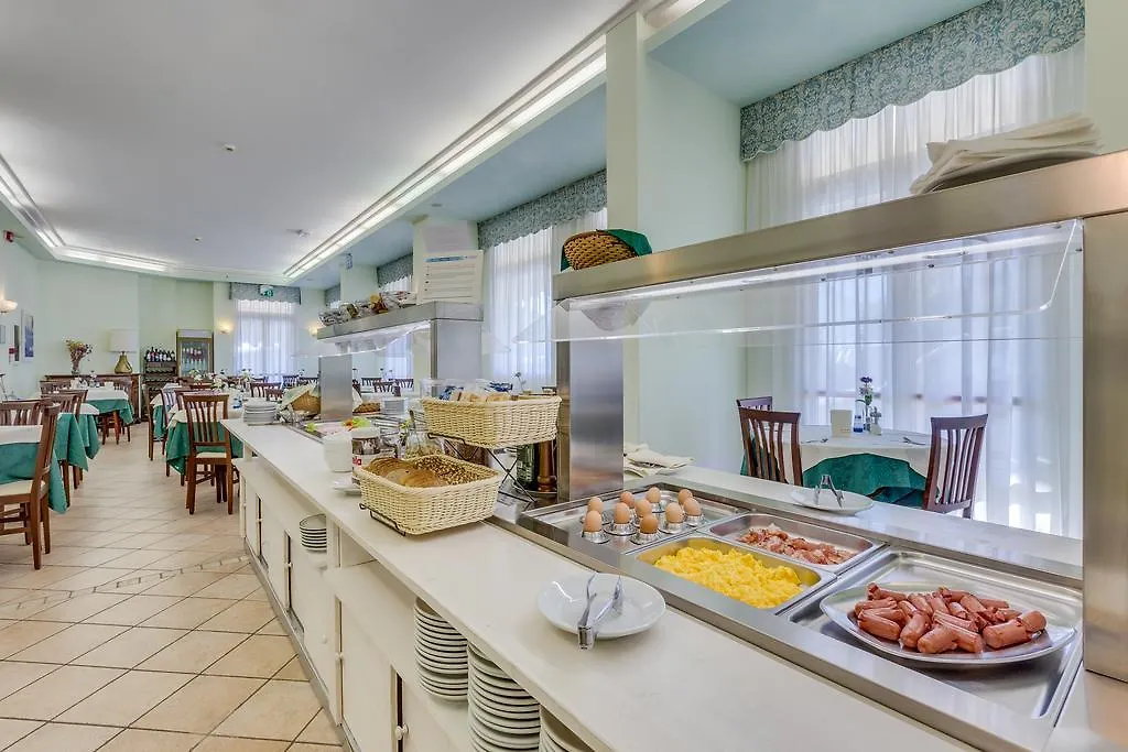 Hotel Austria Каорле