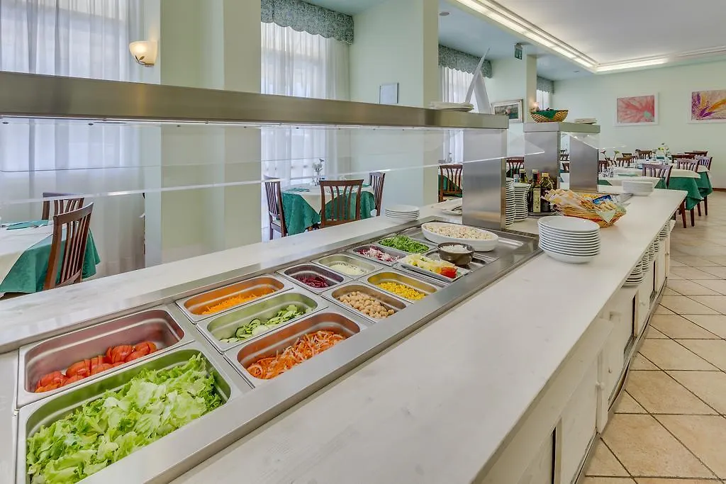 Hotel Austria Каорле