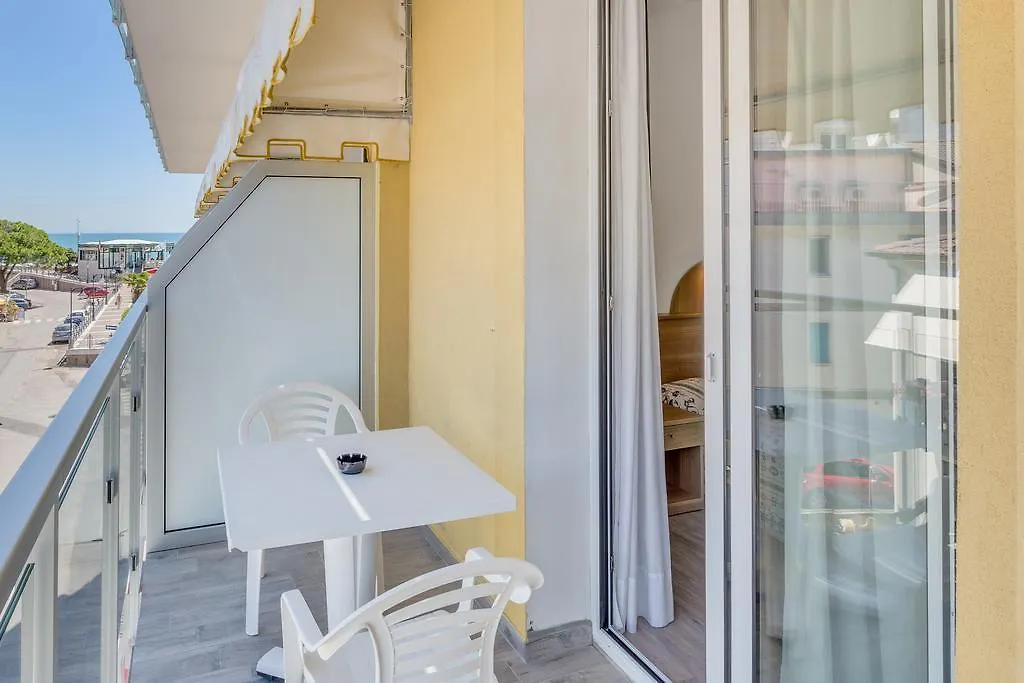 Hotel Austria Каорле