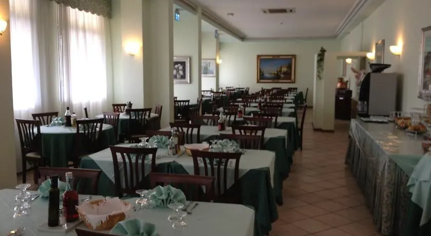 Hotel Austria Каорле 3*,