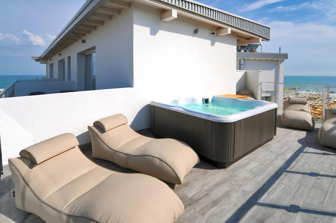Hotel Austria Каорле