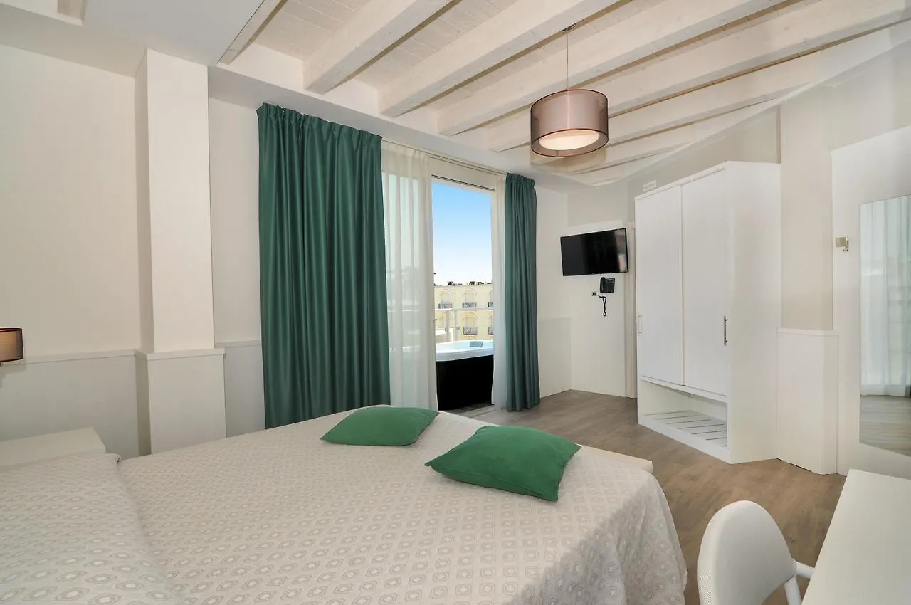 Hotel Austria Каорле