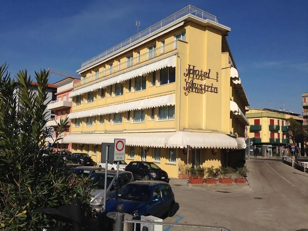 Hotel Austria Каорле