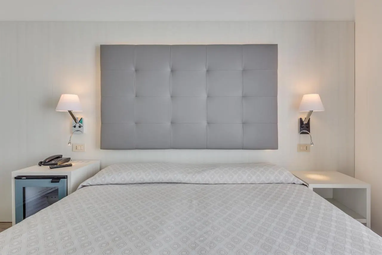 Hotel Austria Каорле Италия